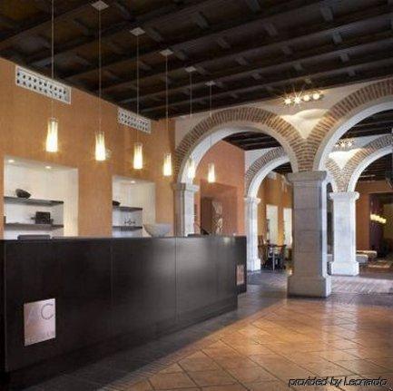 圣安娜皇宫（Ac Palacio De Santa Ana）万豪酒店（Marriott Valladolid）