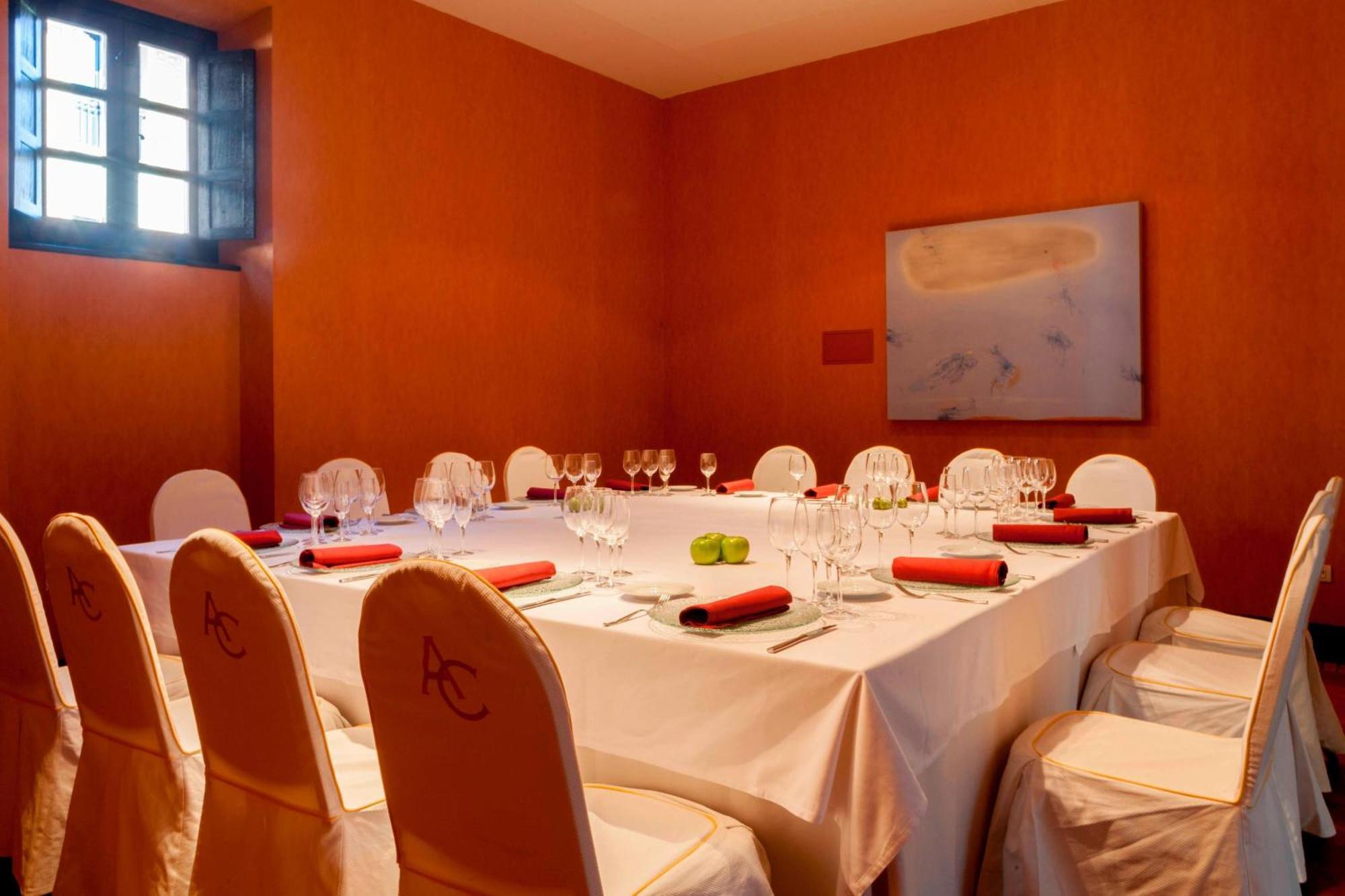 Ac Palacio De Santa Ana By Marriott Hotel 5酒店*
