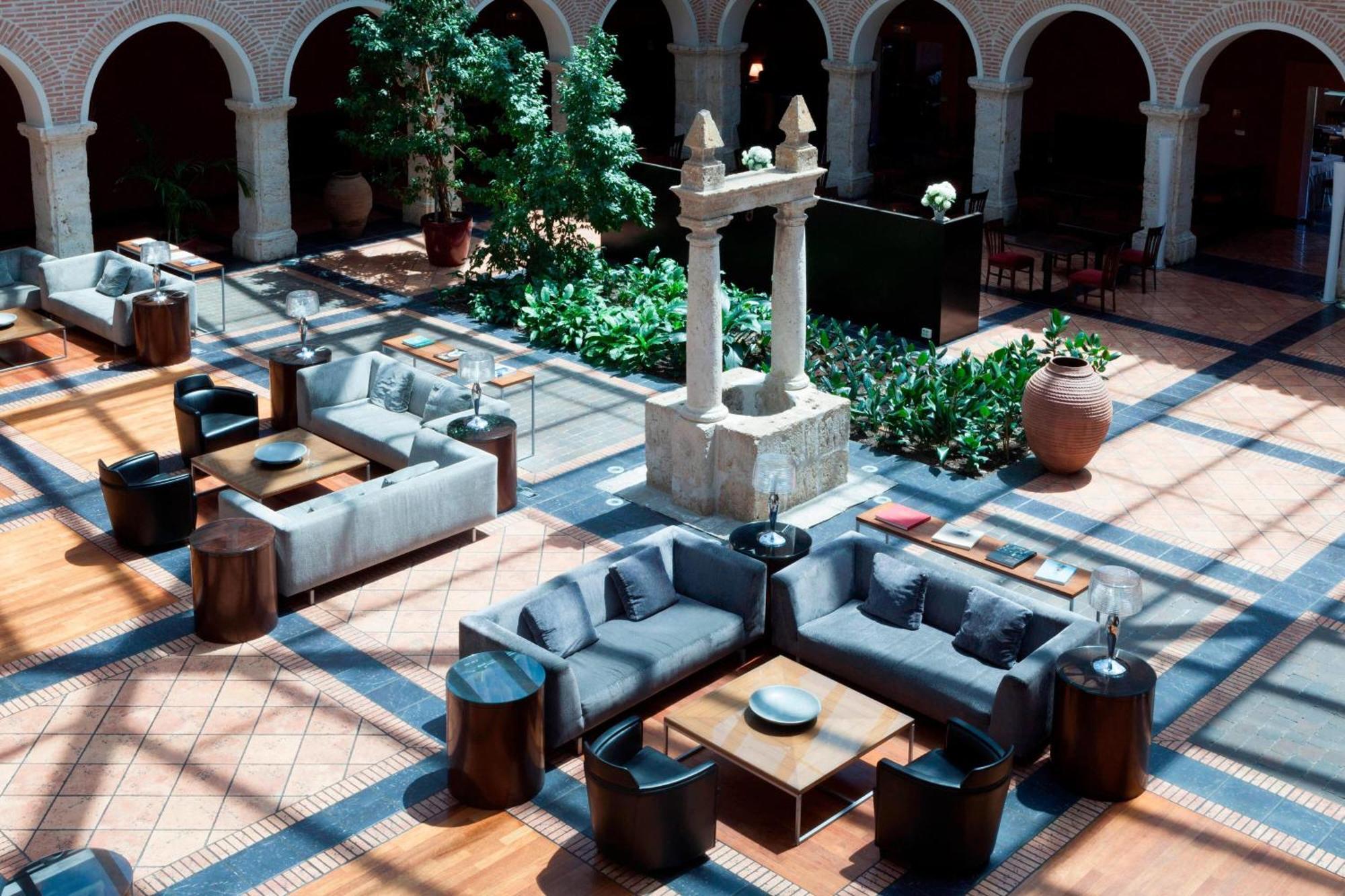 巴利亚多利德万豪酒店Ac Palacio De Santa Ana