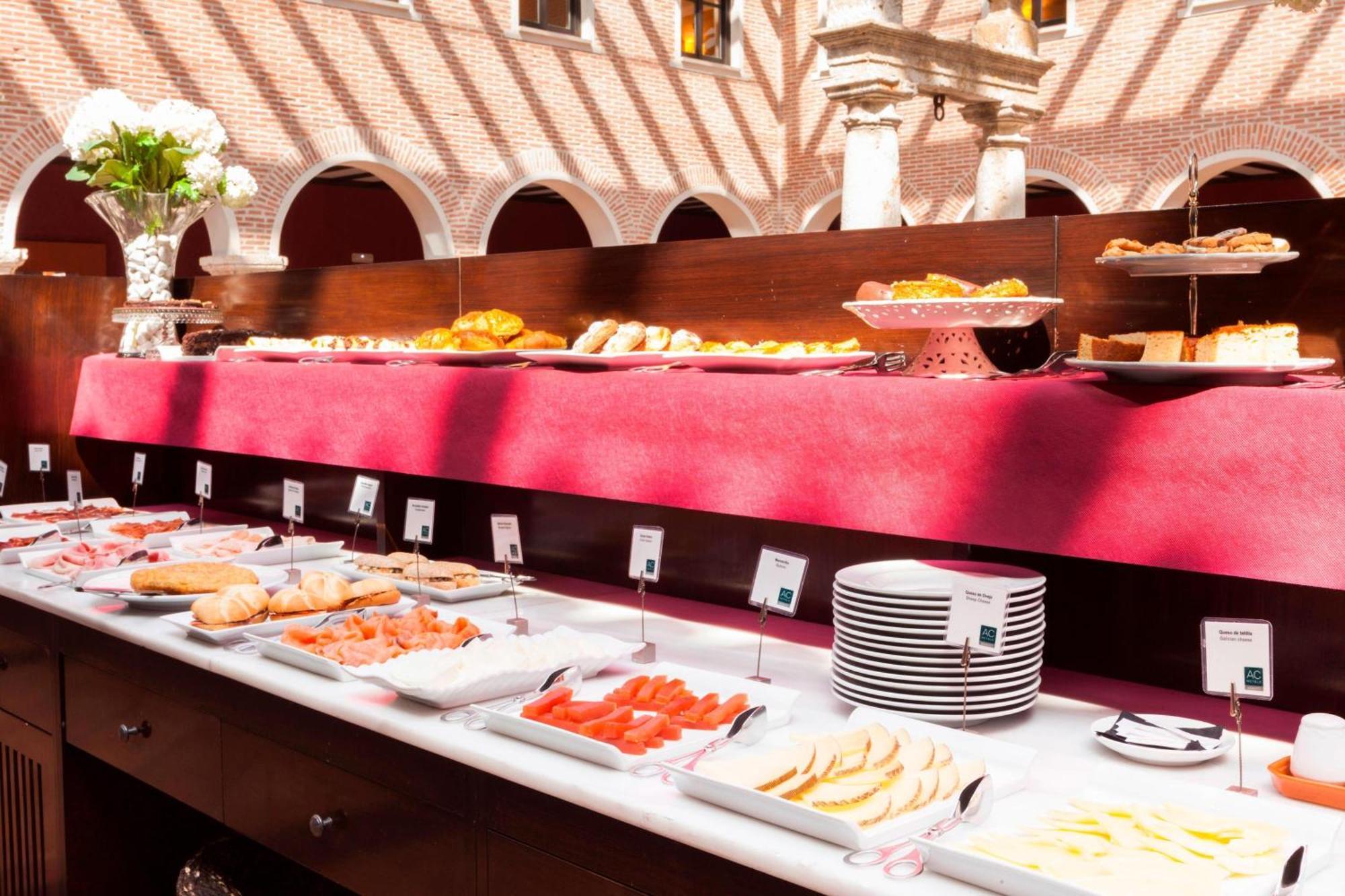 巴利亚多利德万豪酒店（Hotel Ac Palacio De Santa Ana By Marriott Valladolid）