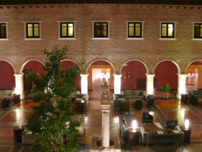 Ac Palacio De Santa Ana By Marriott酒店
